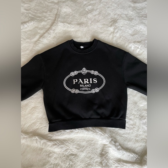 Black sweater - Picture 2 of 5